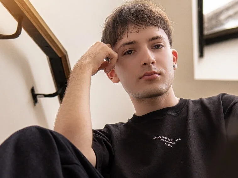 Czat XXX offline – Benji_Andrew