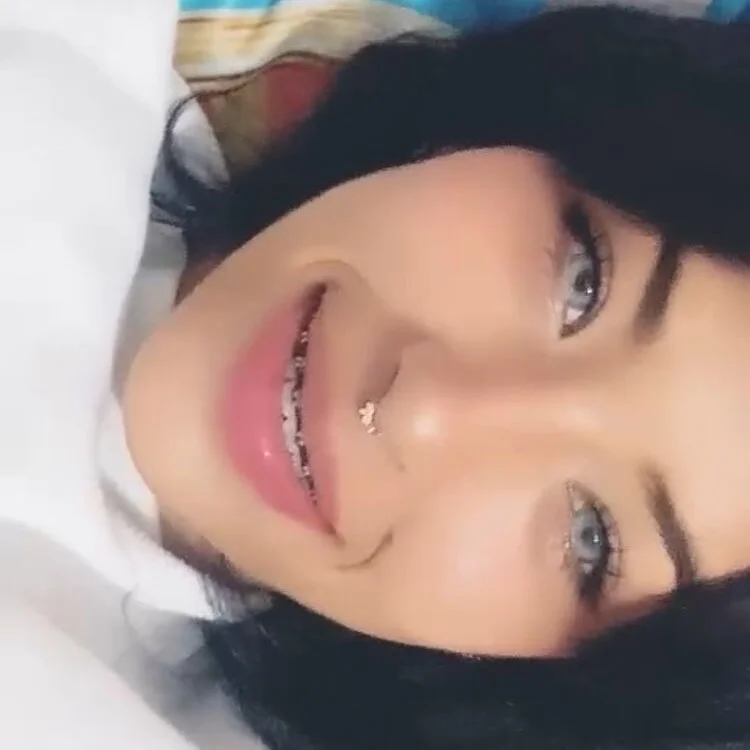 Nika_Hot's Offline XXX Chat