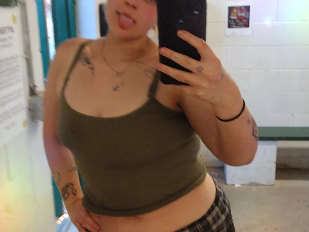 Elliebellie1 – Offline XXX chat