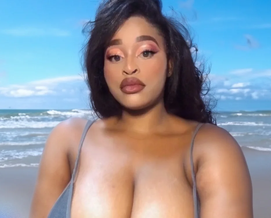 Bella-Porsche offline XXX-chat