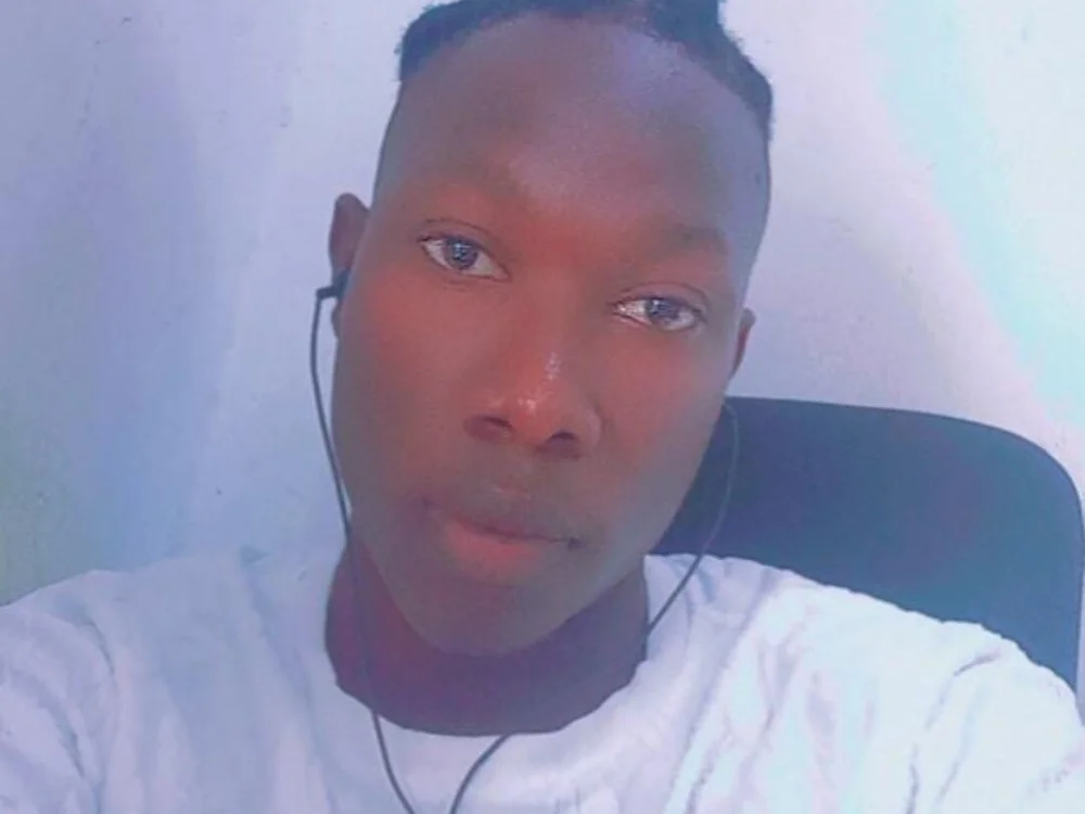 peterbaraza's Offline Chat Room