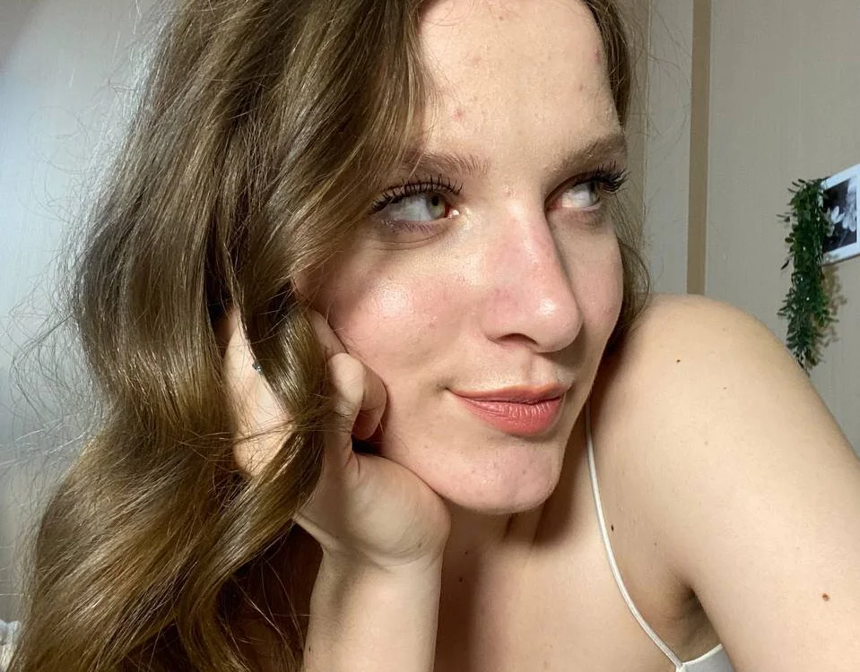 KesseyBroown Offline XXX-Chat