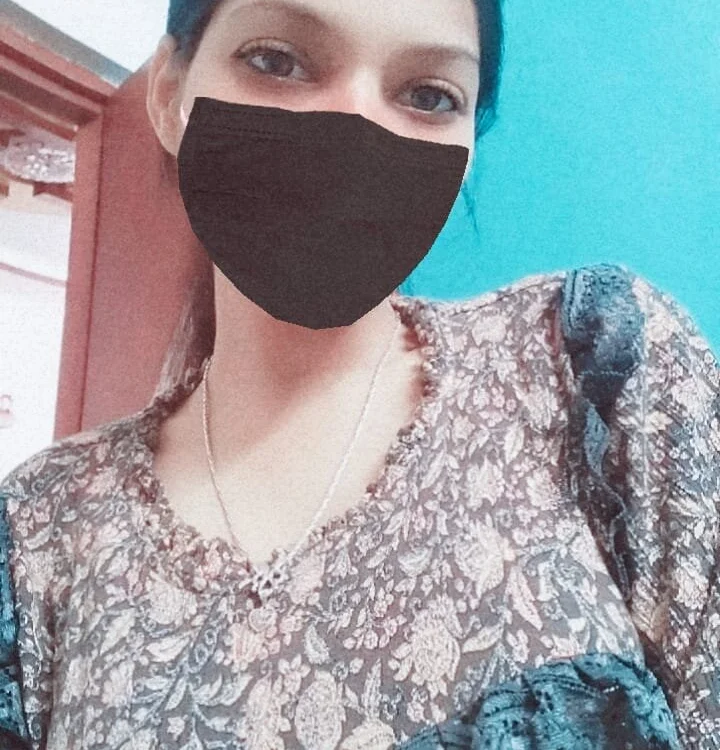 sexy_roohiii Offline XXX Chat