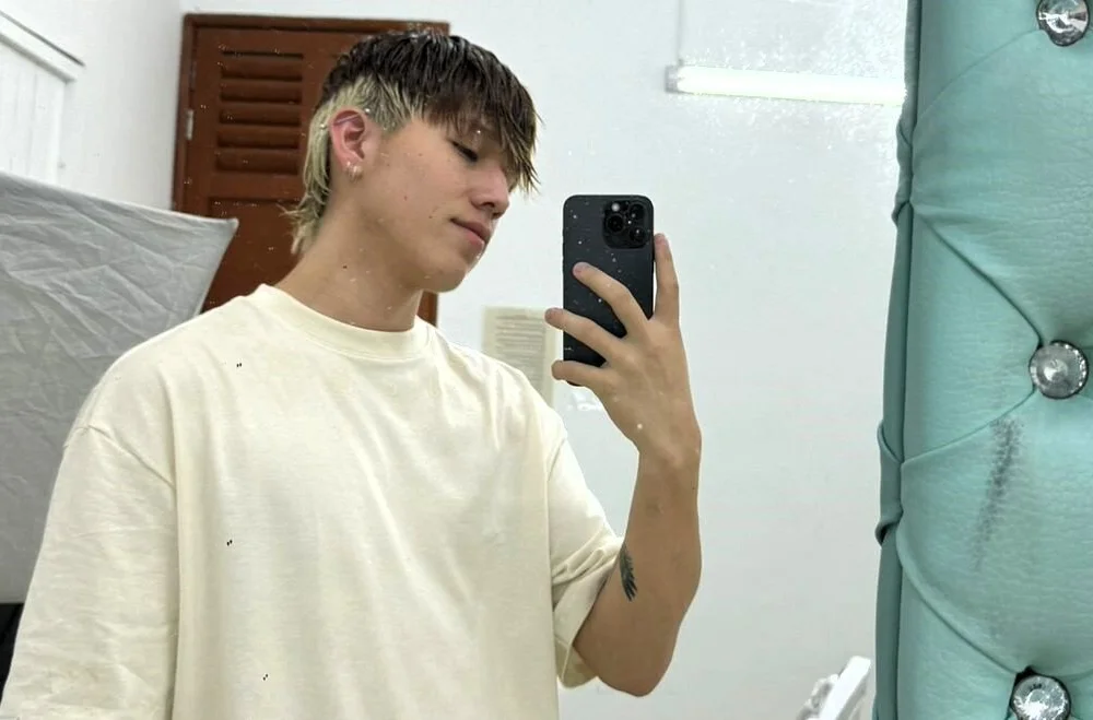 Bjalex_ofc offline chatrum