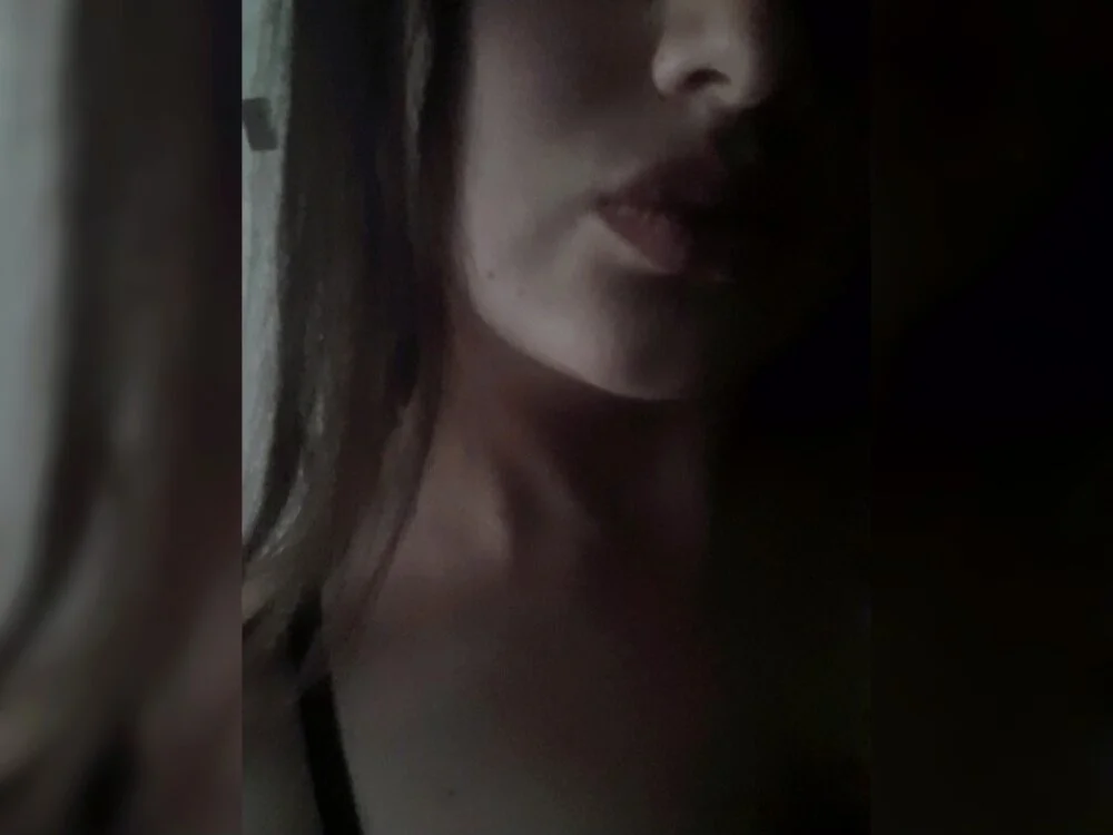 Nicolle_Jansen Offline XXX-chat