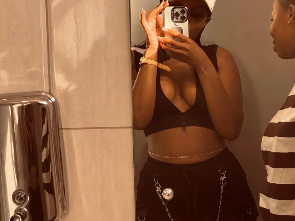 Boosii 離線 XXX 聊天