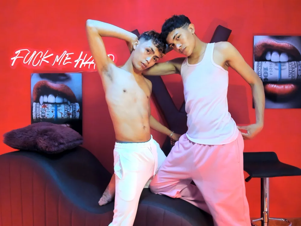 Chat +18 de AVENGER_BOYS2026 ao vivo