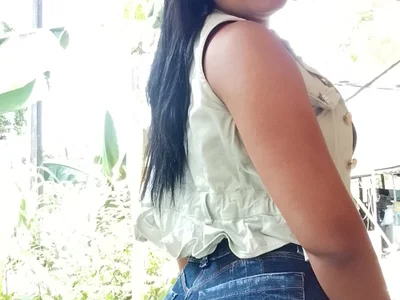 Lia_Phone on StripChat