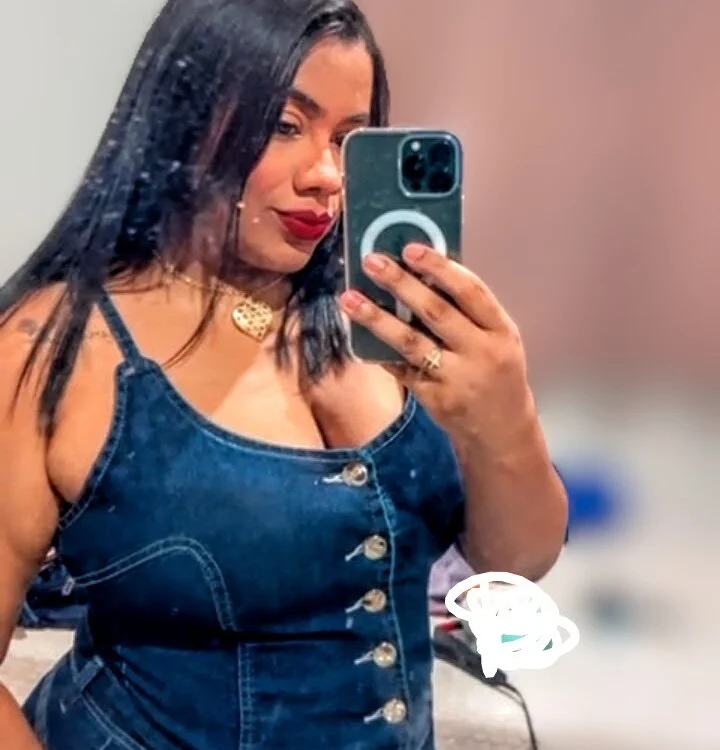 LynnaGG Adlı Modelin Çevrimdışı XXX Sohbeti