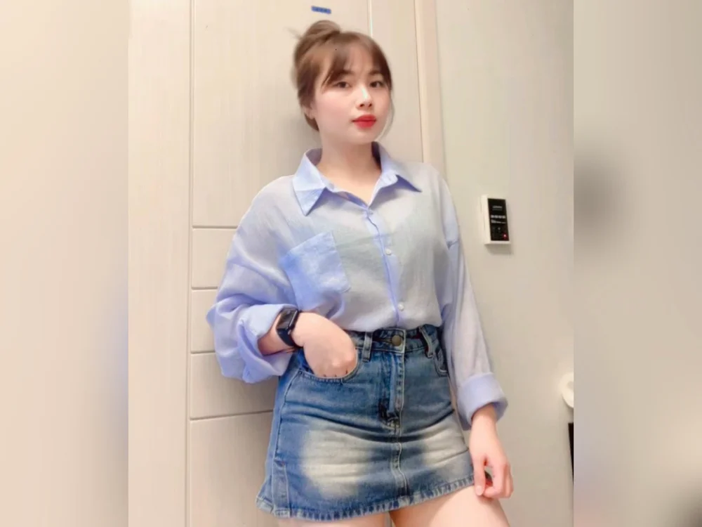 Sweetlyn26 Obrolan XXX Offline