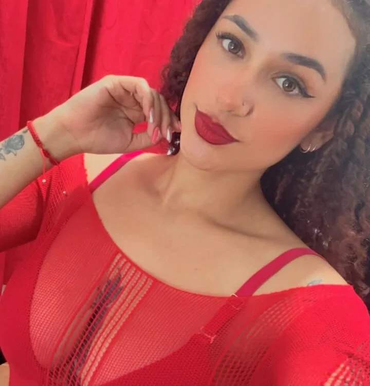 amber_glow00's Offline XXX Chat
