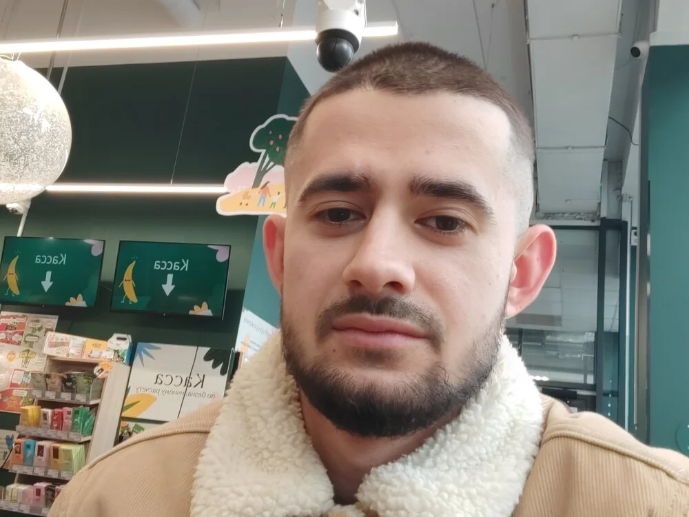 Sweet__Daddy অফলাইন XXX চ্যাট