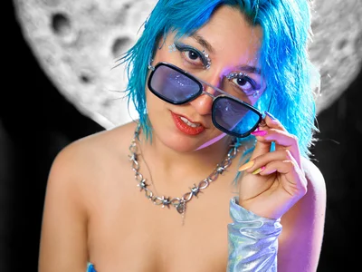 Zafiro_Kitsune Female Latinyoung Free Cam Adult