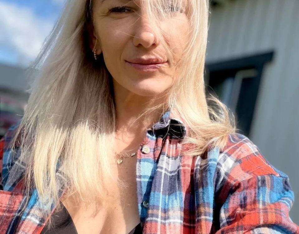 BlondeMystique 的封面照片