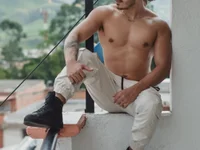 Модель LeooBigBoy