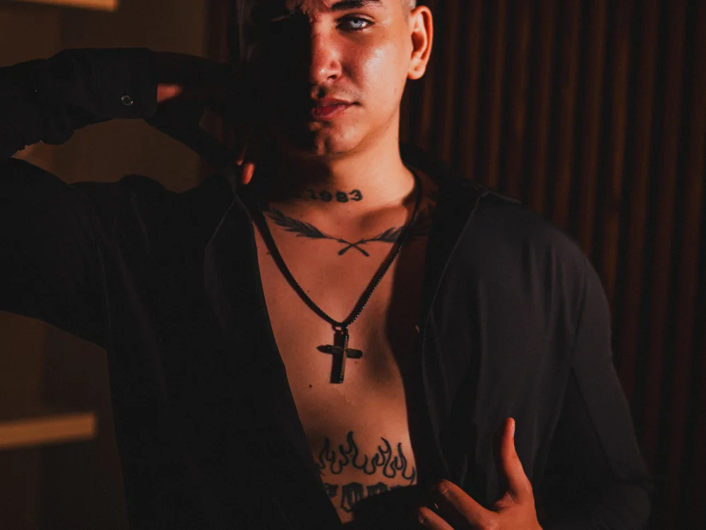 sebas_and_vanessa Offline XXX-Chat