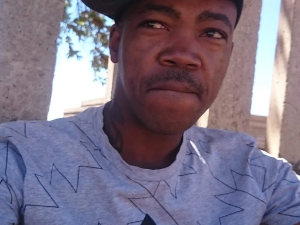 Schabzin@xh Offline XXX Chat