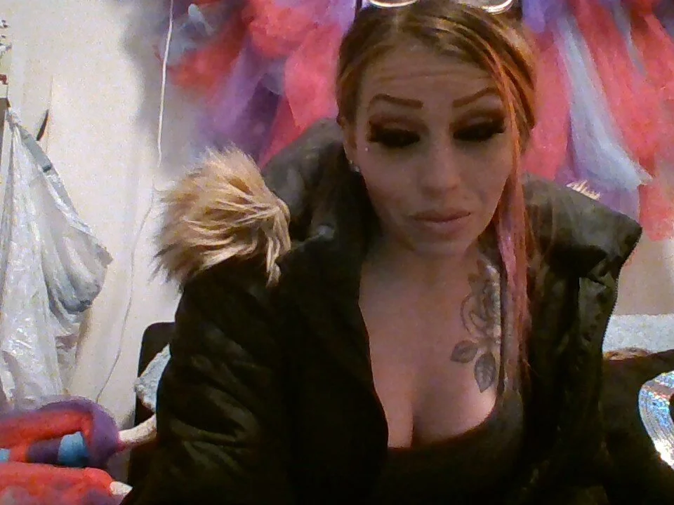 UrBRat Chat XXX offline