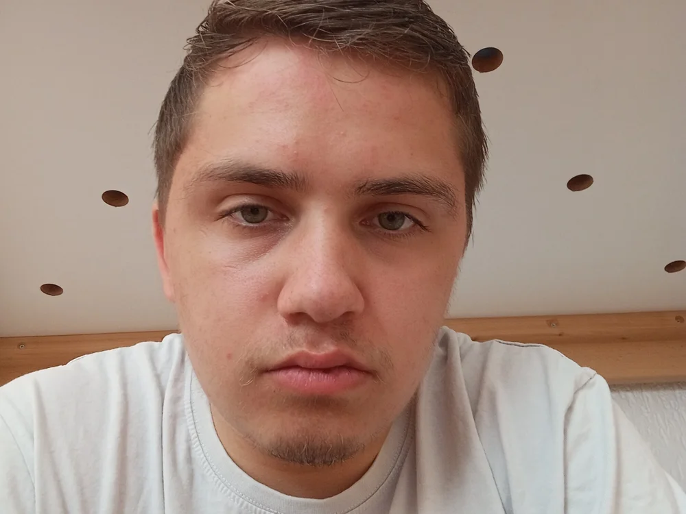 bvbbnnb's Offline Chat Room