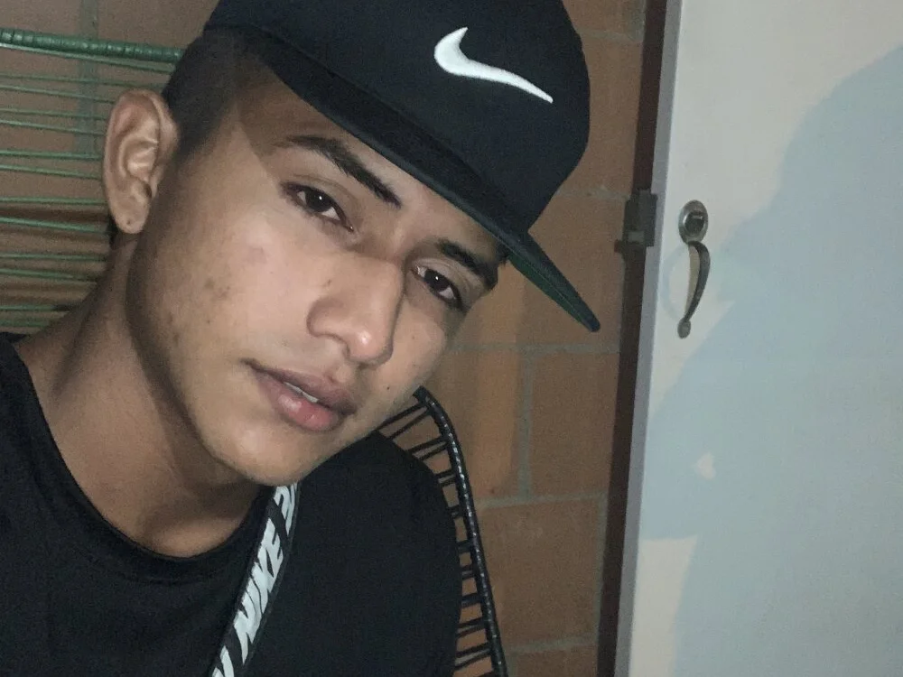 sex_room_1608 Offline XXX-Chat