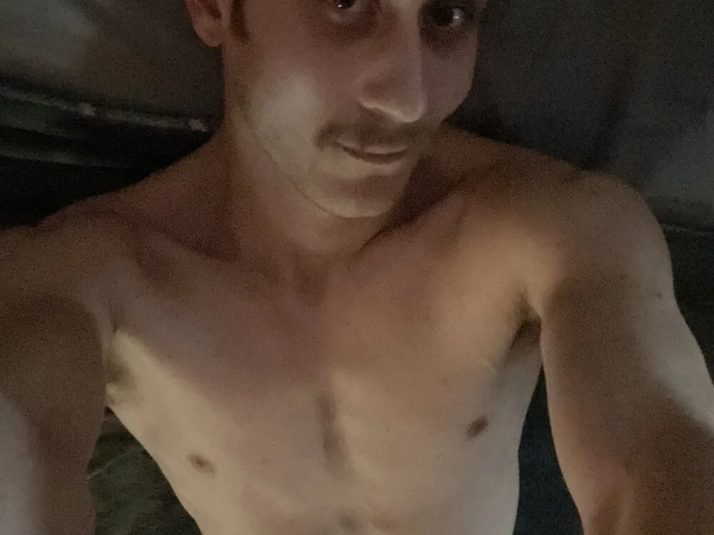 bi-guy4 – Offline XXX chat