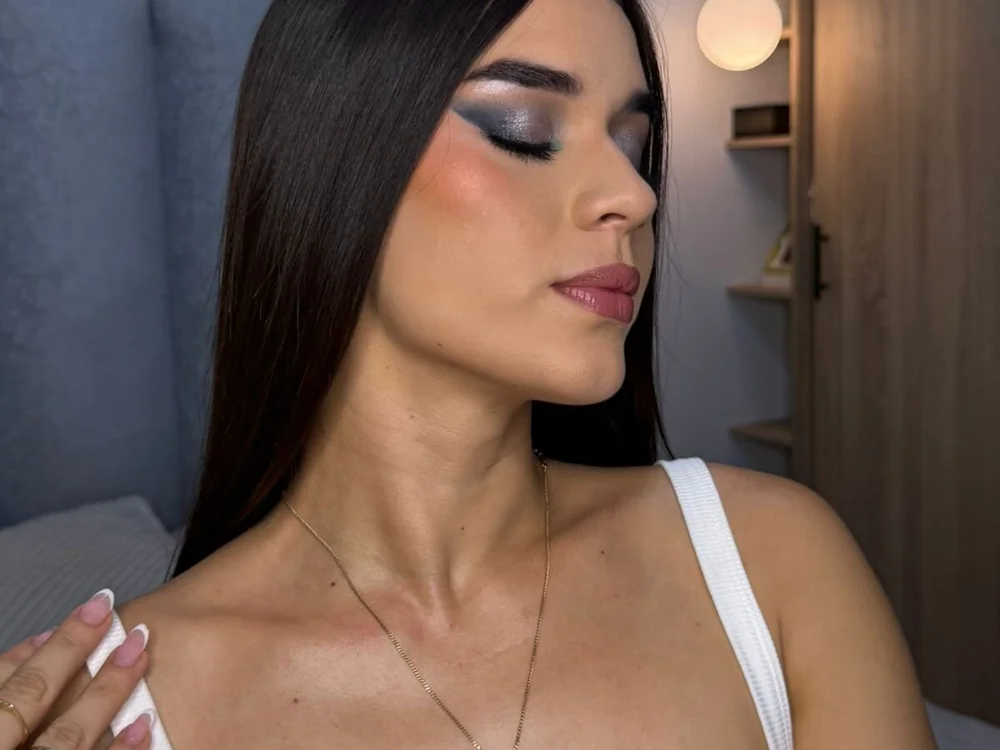 Valentina_lux1 cam model