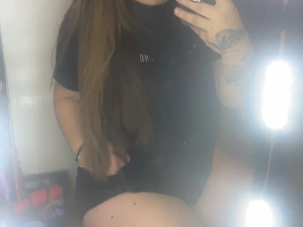 xoxomamiii's Offline XXX Chat