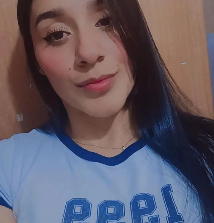 Bilik Sembang Luar Talian Catalina_Bustos