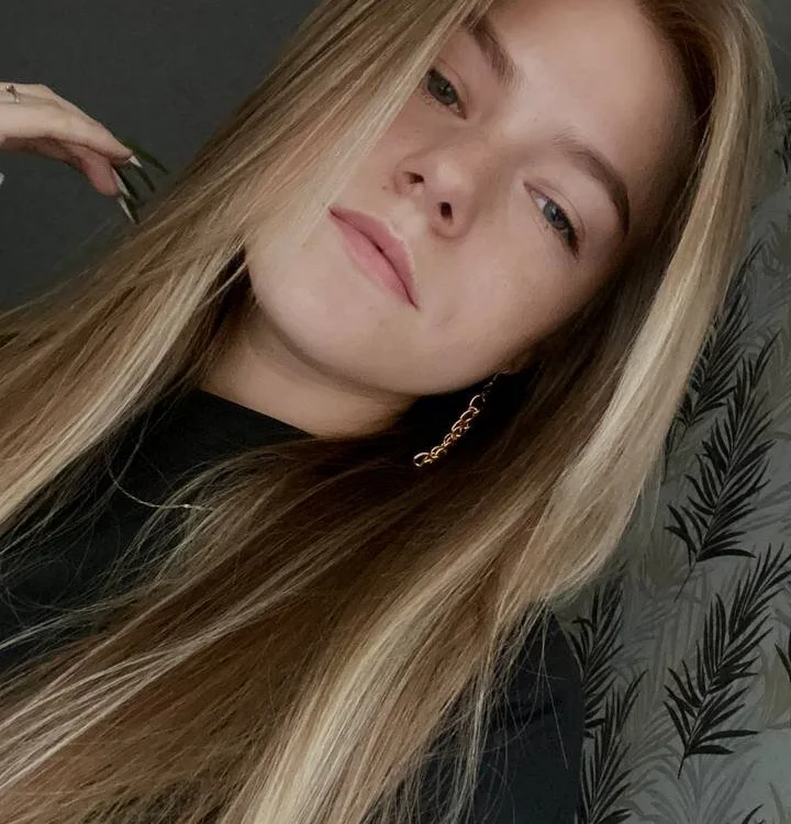 MeghanCreswell offline chatrum