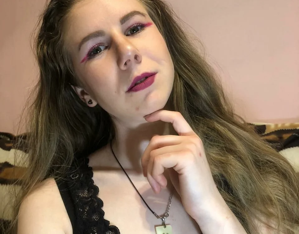 Mikki_chase's Offline XXX Chat