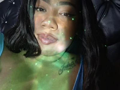 Naomi_jhonson on StripChat