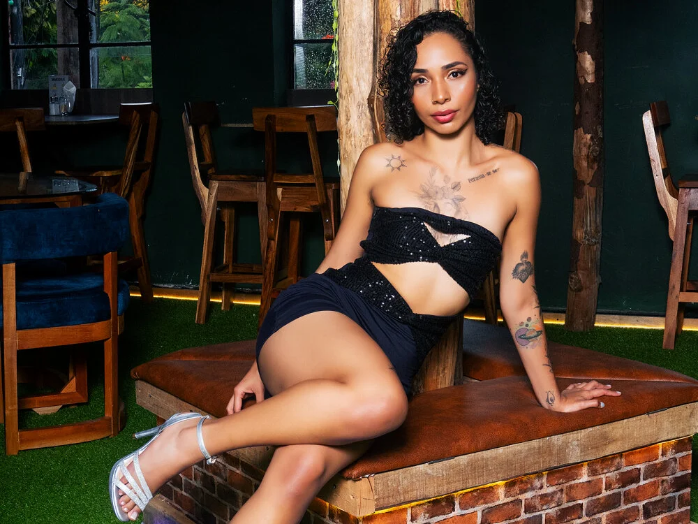 SilvanaOwen live XXX chat