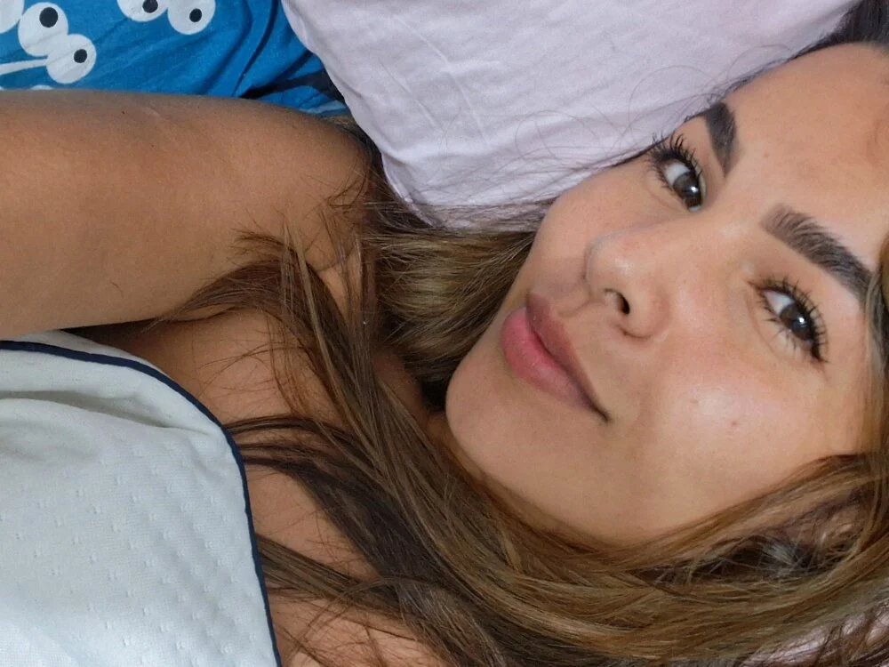 pamela_Tiny Obrolan XXX Offline