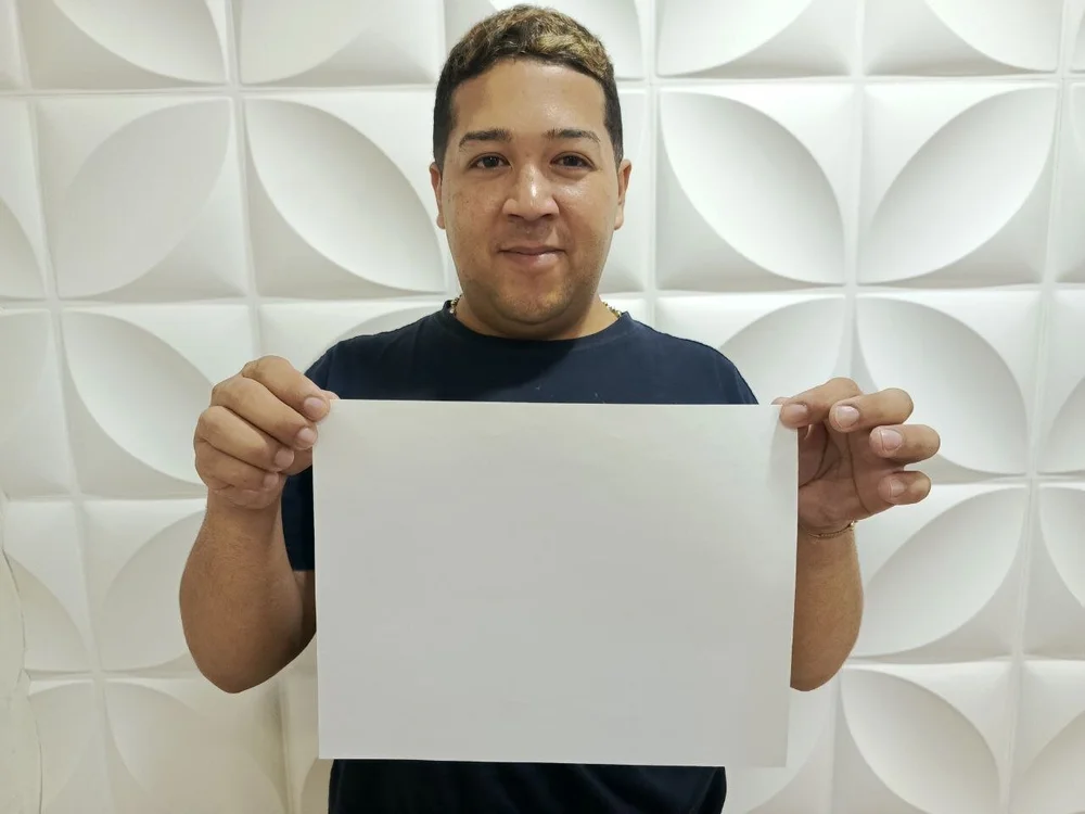 Louis_Arias' Offline Chat Room