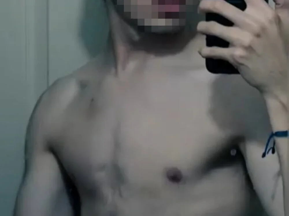 sxteenn Offline XXX chat