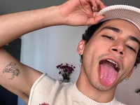 noahnoguera's webcam live show