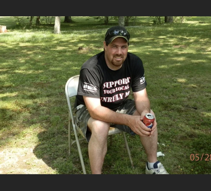 Jsaonflyt: συνομιλία ΧΧΧ εκτός σύνδεσης