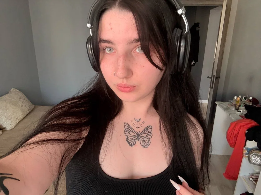 KatrinHub's Offline Chat Room