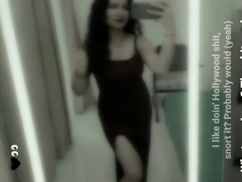 AngelAnaya018 Obrolan XXX Offline