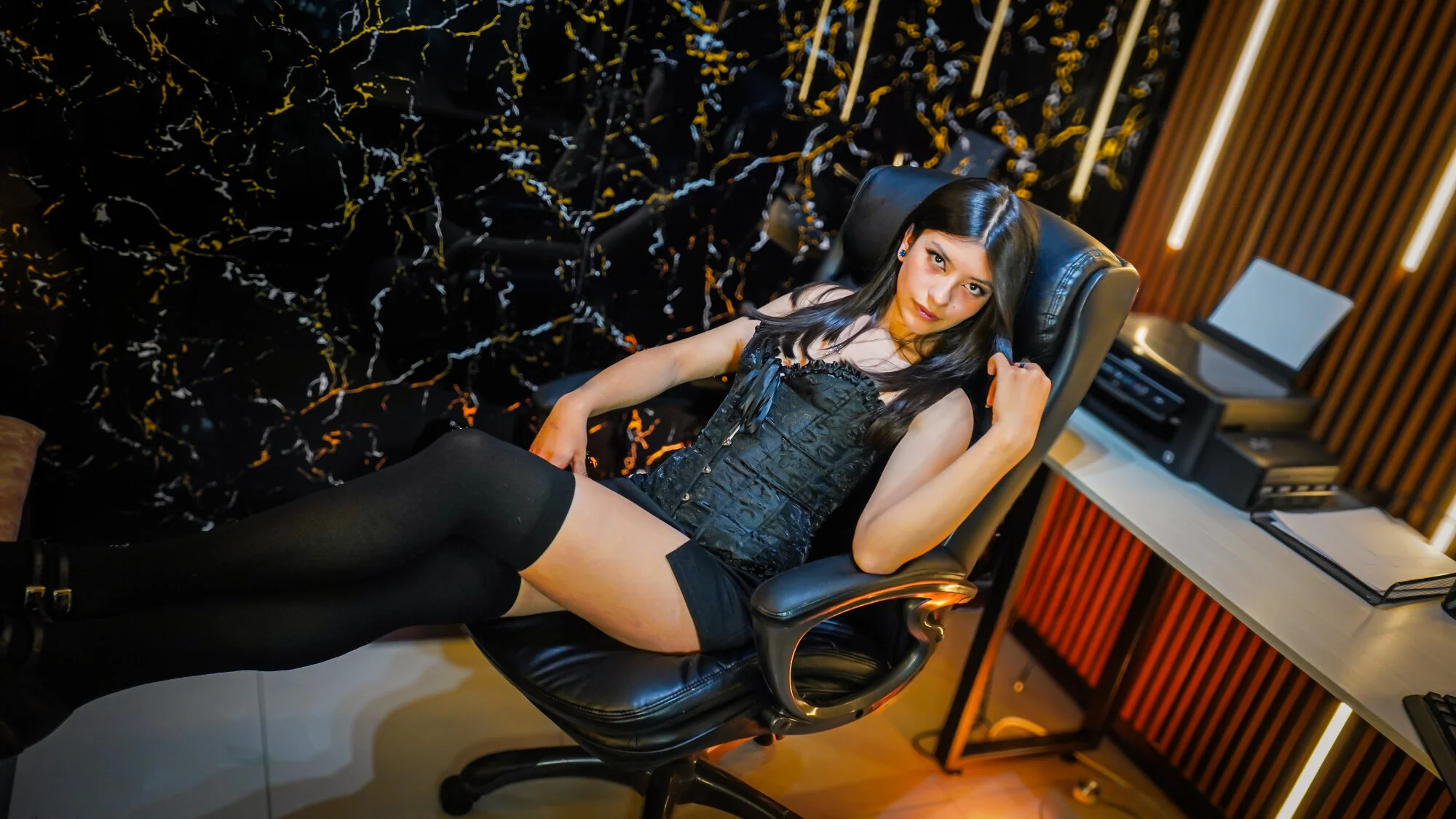 HaileyEvans cover photo