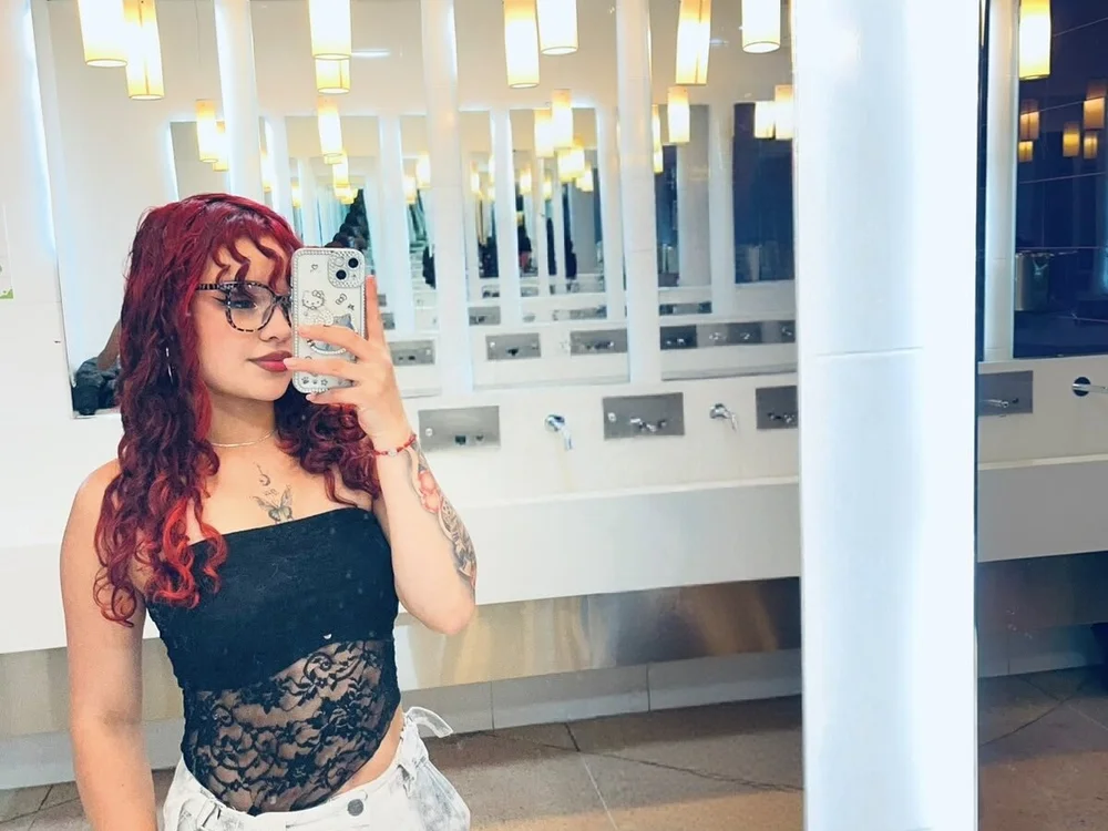 victoria_01_Bms' Offline XXX Chat