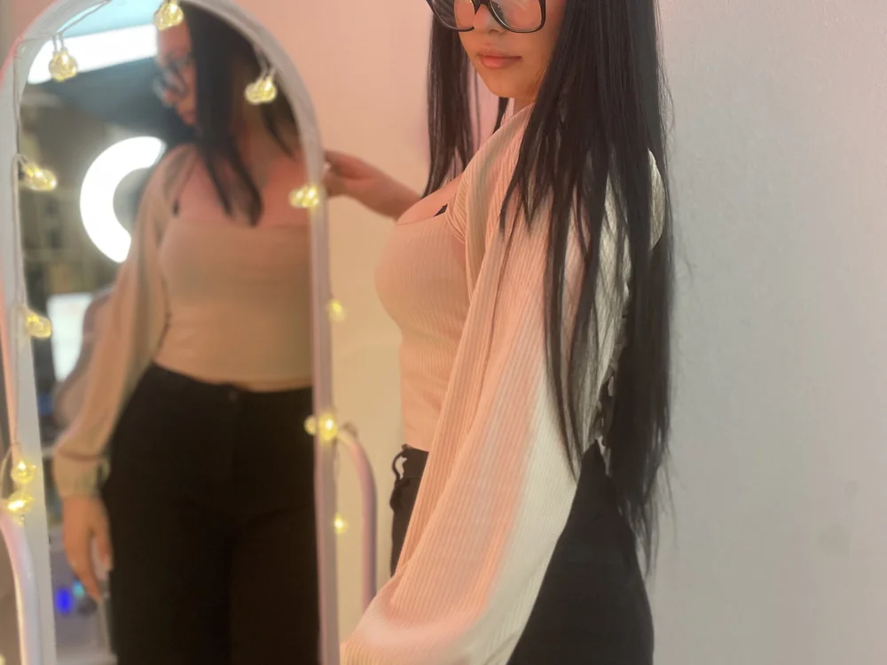 AlexaBlossome offline chatrum