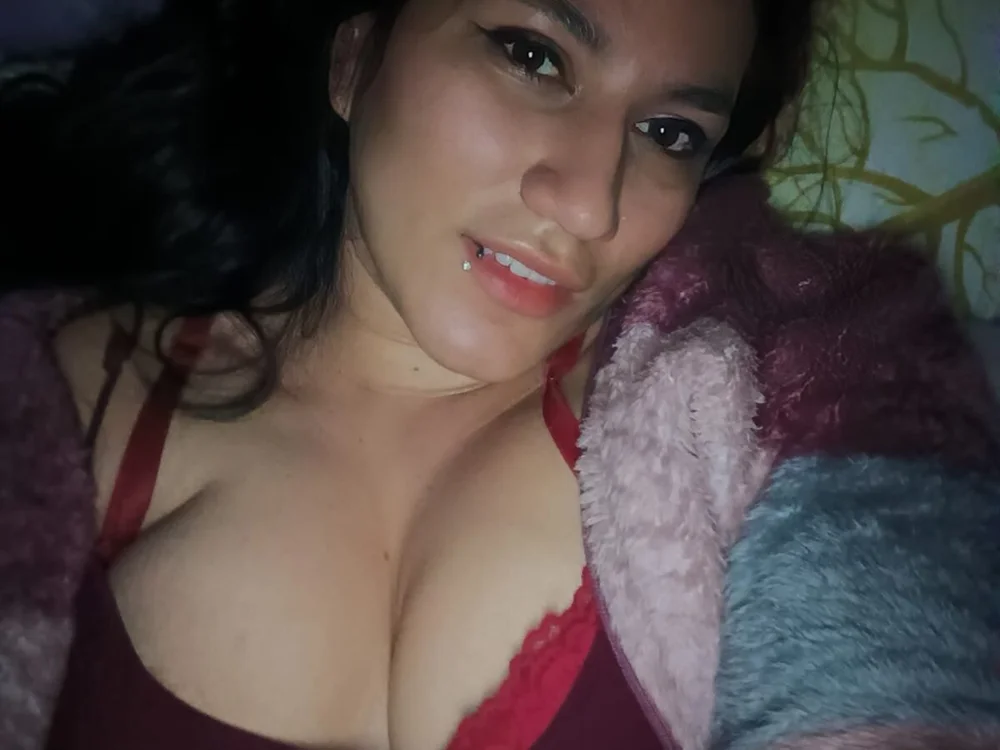 KiraSterlingX's most recent online preview