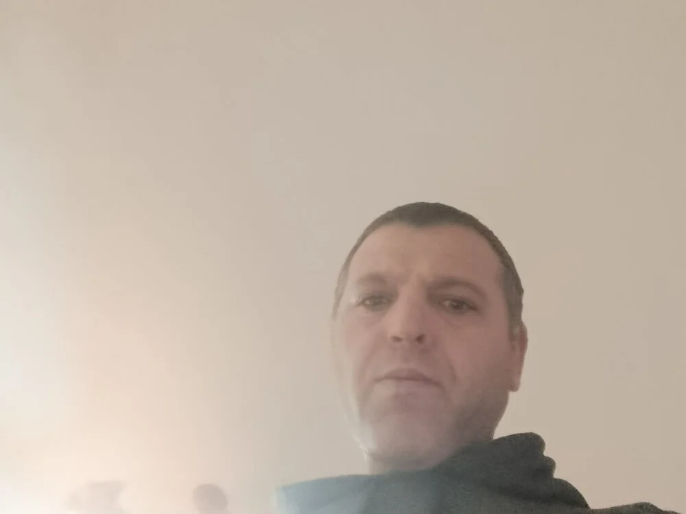 Tyhguhhijhn Offline XXX chat