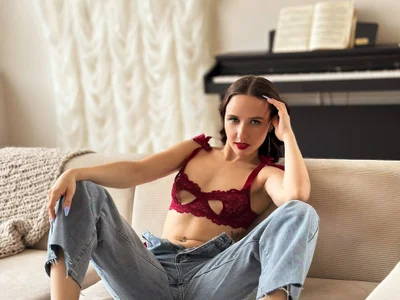 MaudAle Female Ahegao Online Webcam Naked