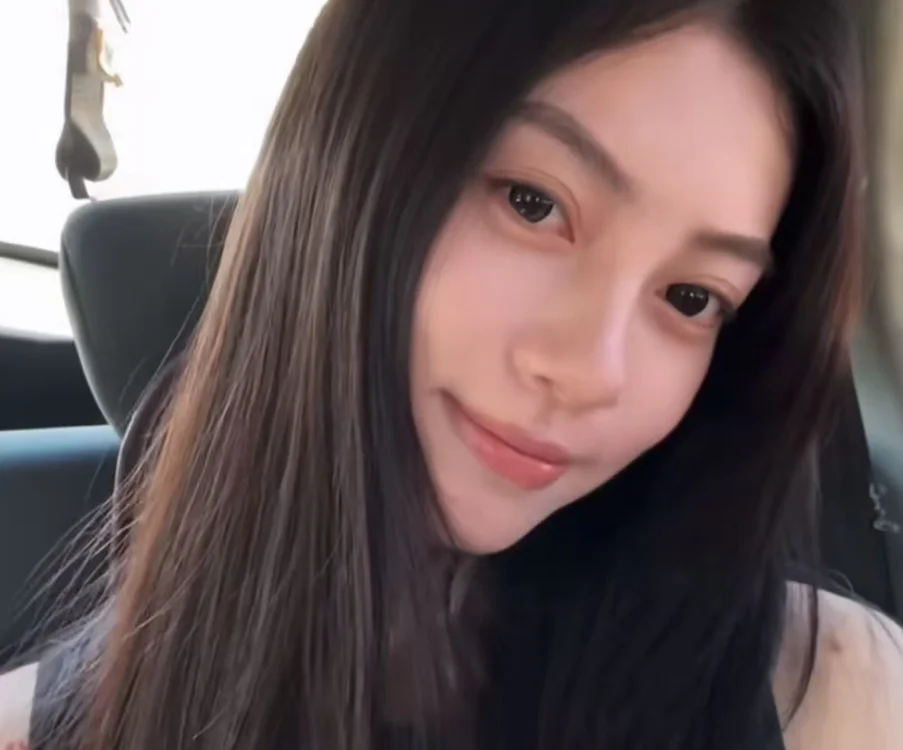 tina77x's most recent online preview