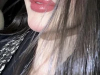 sexy_girl_rim's Offline Chat Room