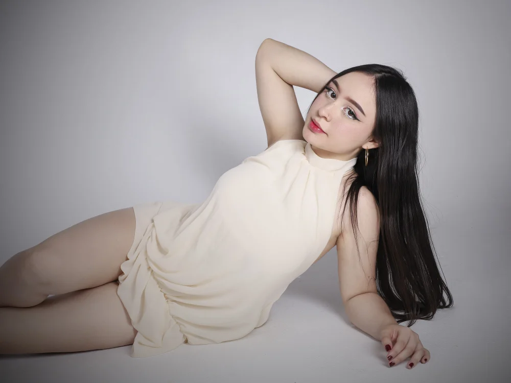SweetChloe1's Offline Chat Room