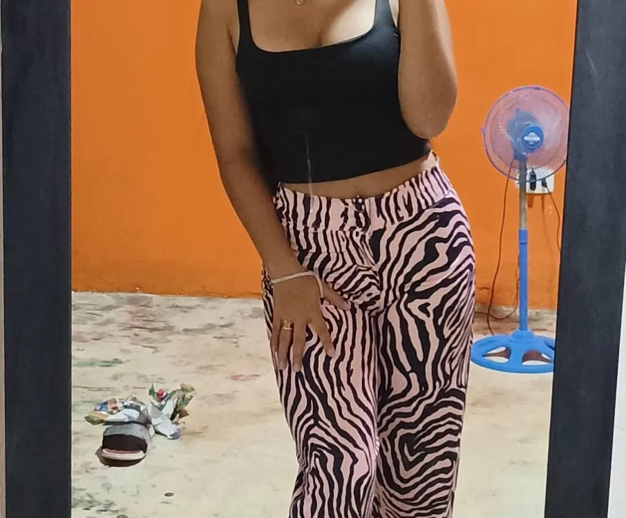 Sara_Monrou_ offline chatrum