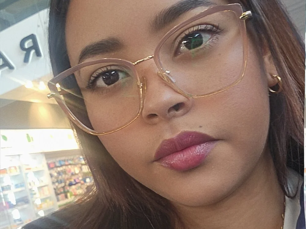 Crazygirlbitch's Offline XXX Chat